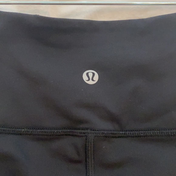 Lululemon featherlight tight - Picture 3 of 3